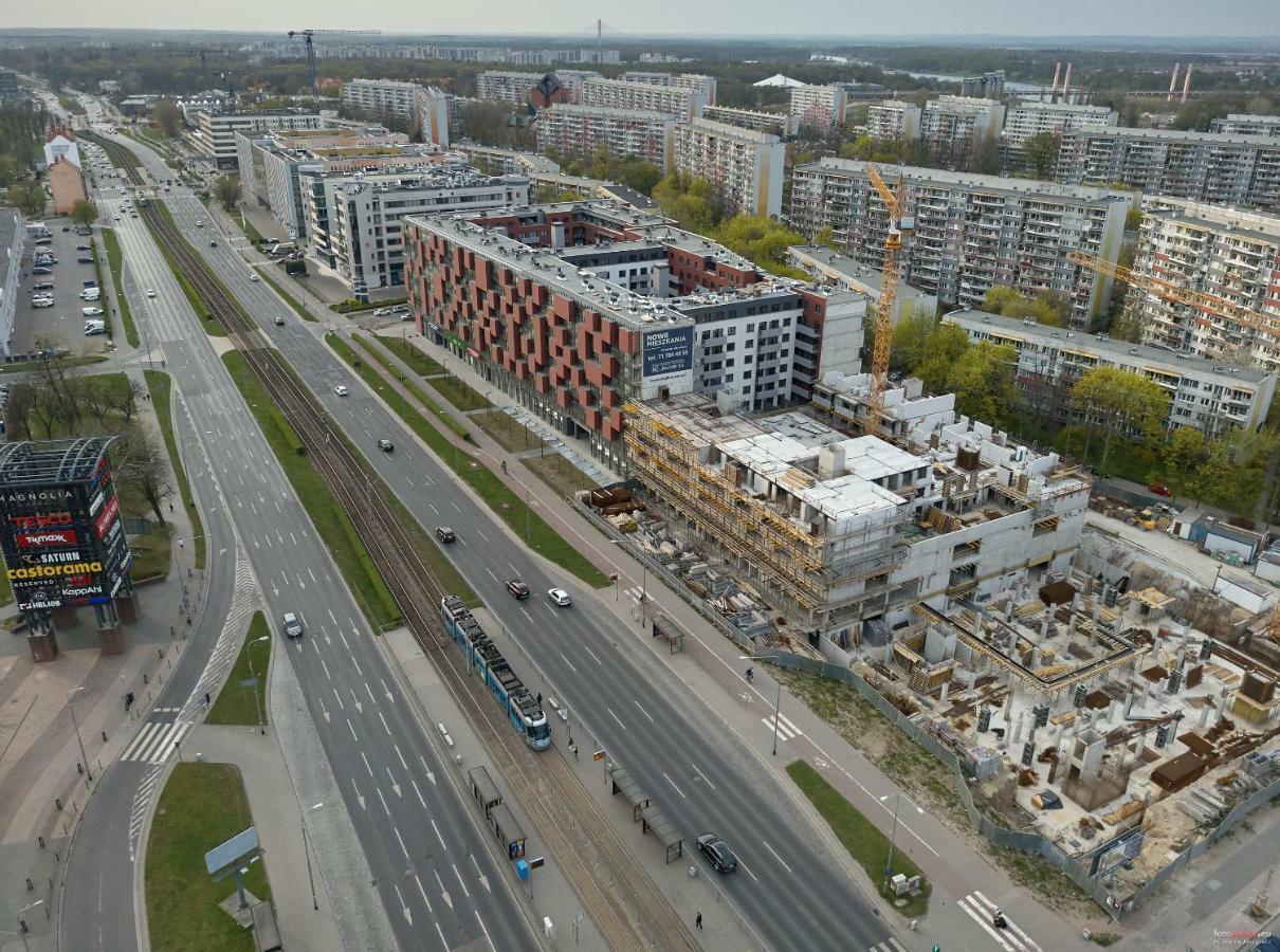 Bluebird Legnicka Center Wroclaw Bagian luar foto